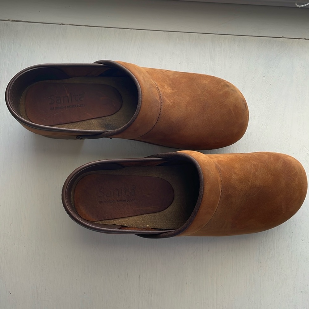 Sanita clogs
